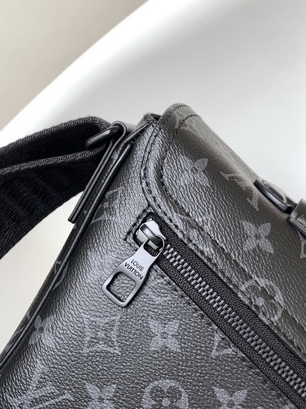 LV Handbags AAA(Women)-677