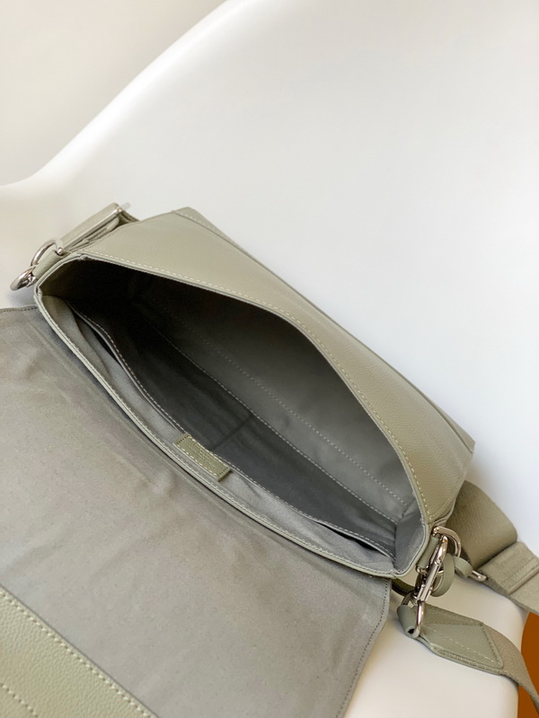 LV Handbags AAA(Women)-681