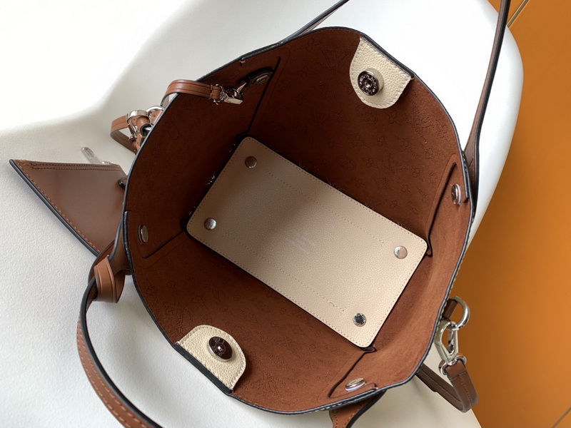 LV Handbags AAA(Women)-701