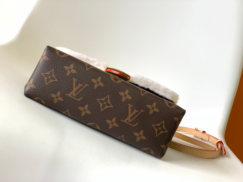 LV Handbags AAA(Women)-704