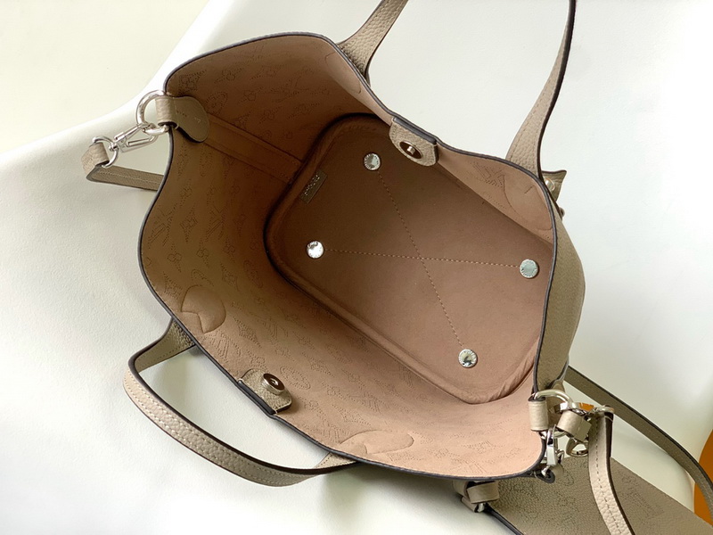 LV Handbags AAA(Women)-748