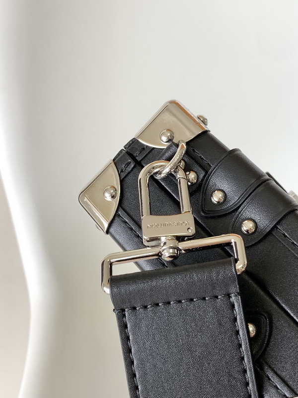 LV Handbags AAA(Women)-802