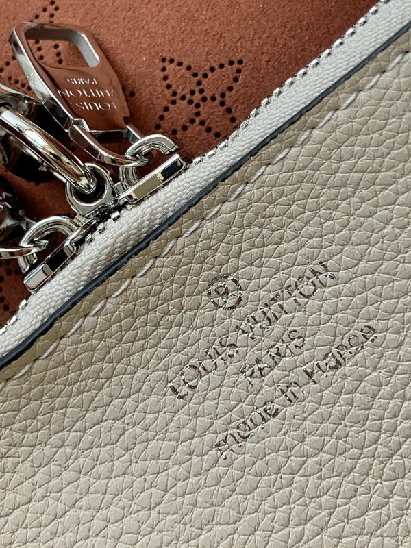 LV Handbags AAA(Women)-826