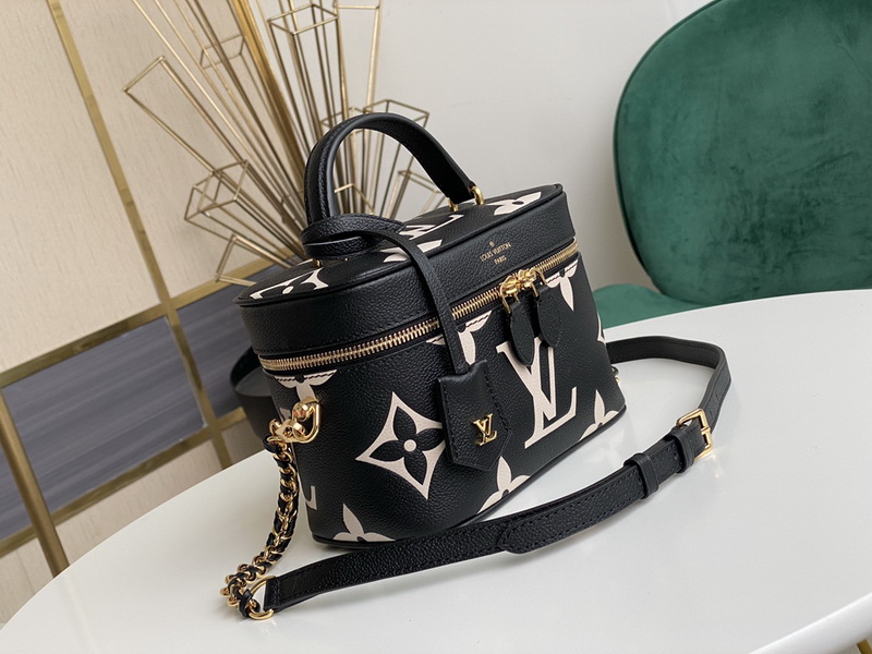 LV Handbags AAA(Women)-841