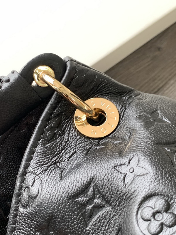 LV Handbags AAA(Women)-890