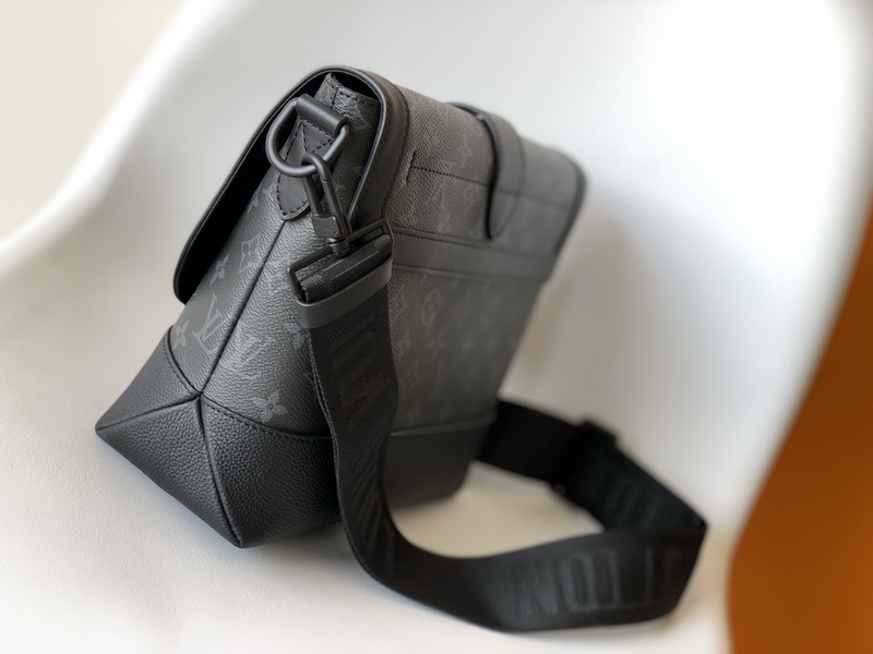 LV Handbags AAA(Men)-271