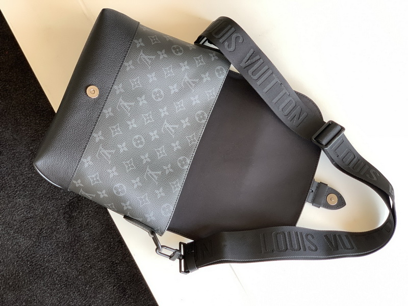LV Handbags AAA(Men)-271