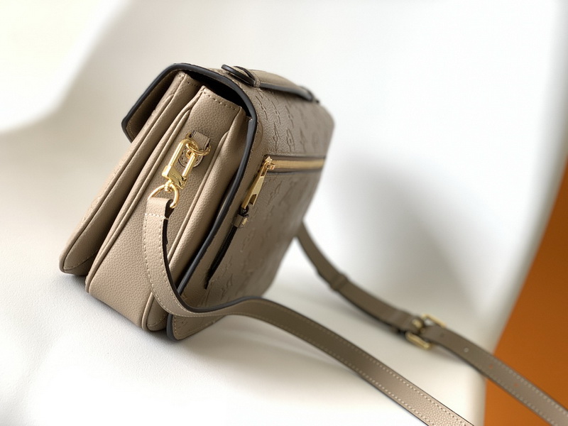 LV Handbags AAA(Women)-1611