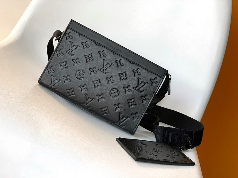 LV Handbags AAA(Men)-282