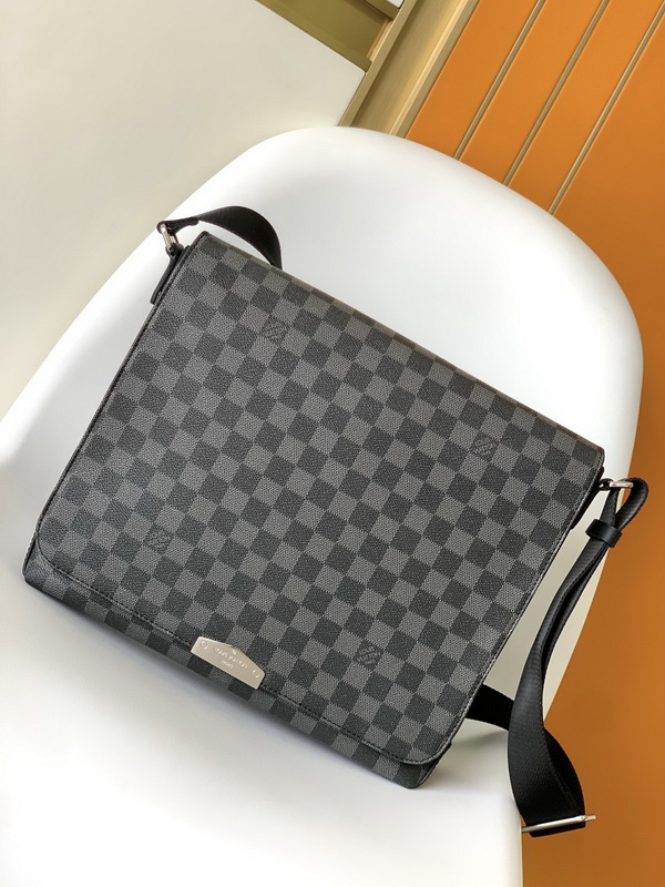 LV Handbags AAA(Men)-286
