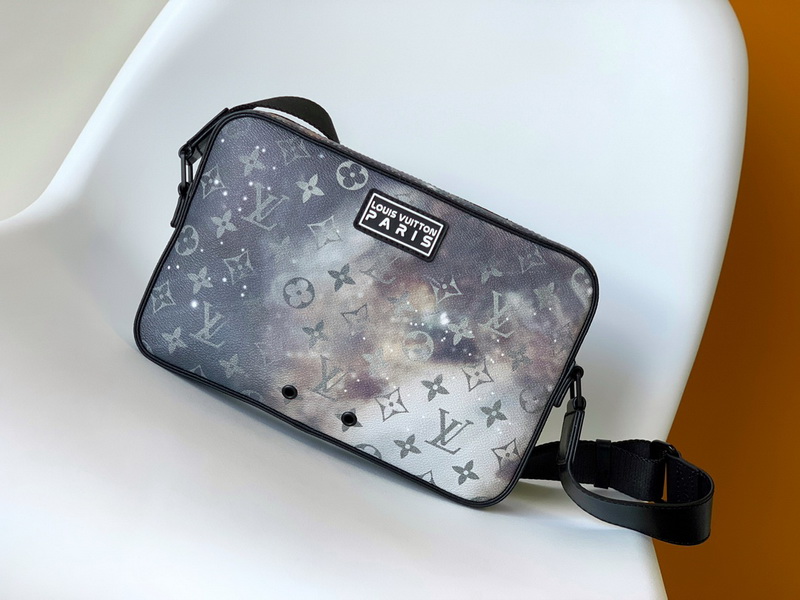 LV Handbags AAA(Men)-291