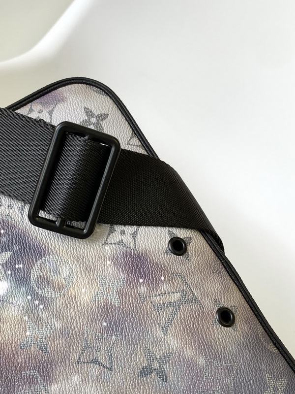 LV Handbags AAA(Men)-291