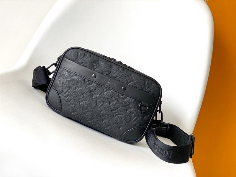 LV Handbags AAA(Men)-296