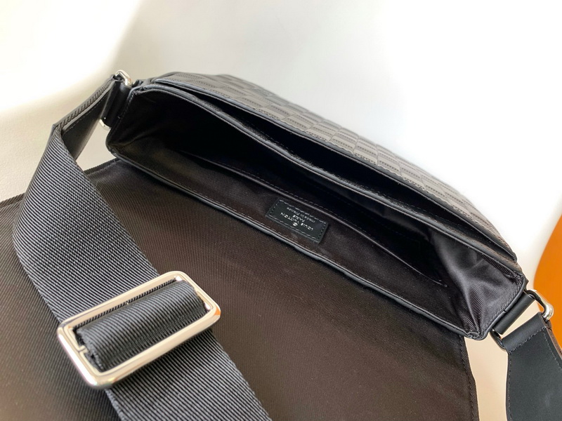 LV Handbags AAA(Men)-306