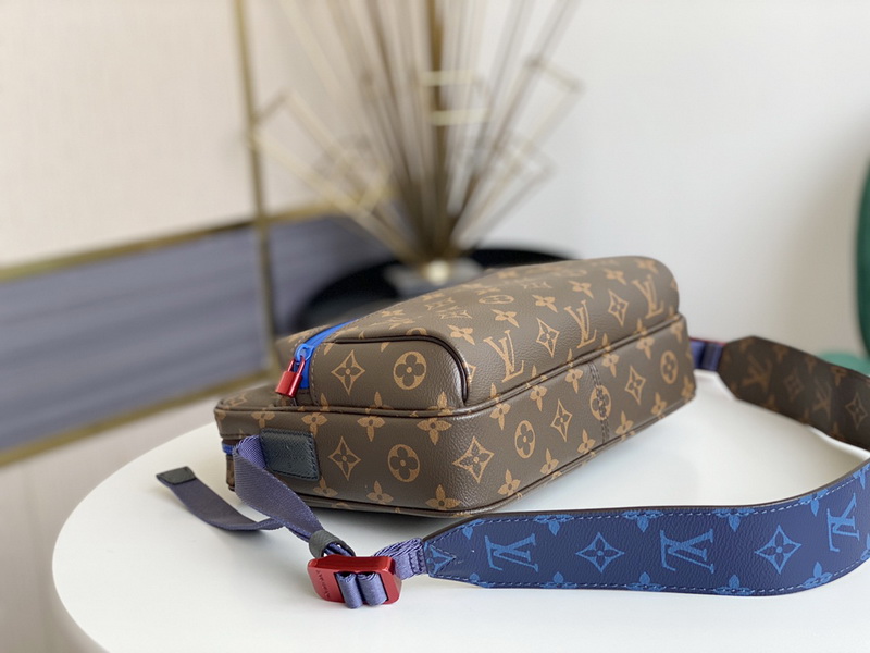 LV Handbags AAA(Men)-317