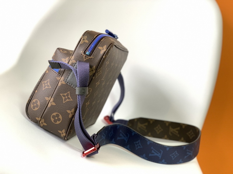 LV Handbags AAA(Men)-318