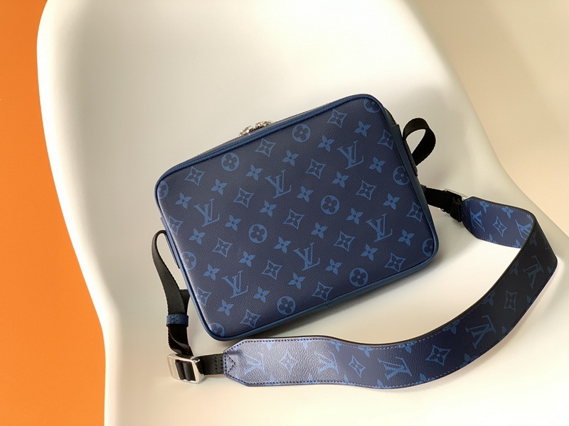 LV Handbags AAA(Men)-320