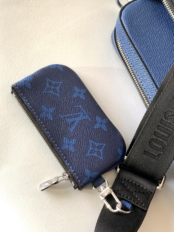 LV Handbags AAA(Men)-323