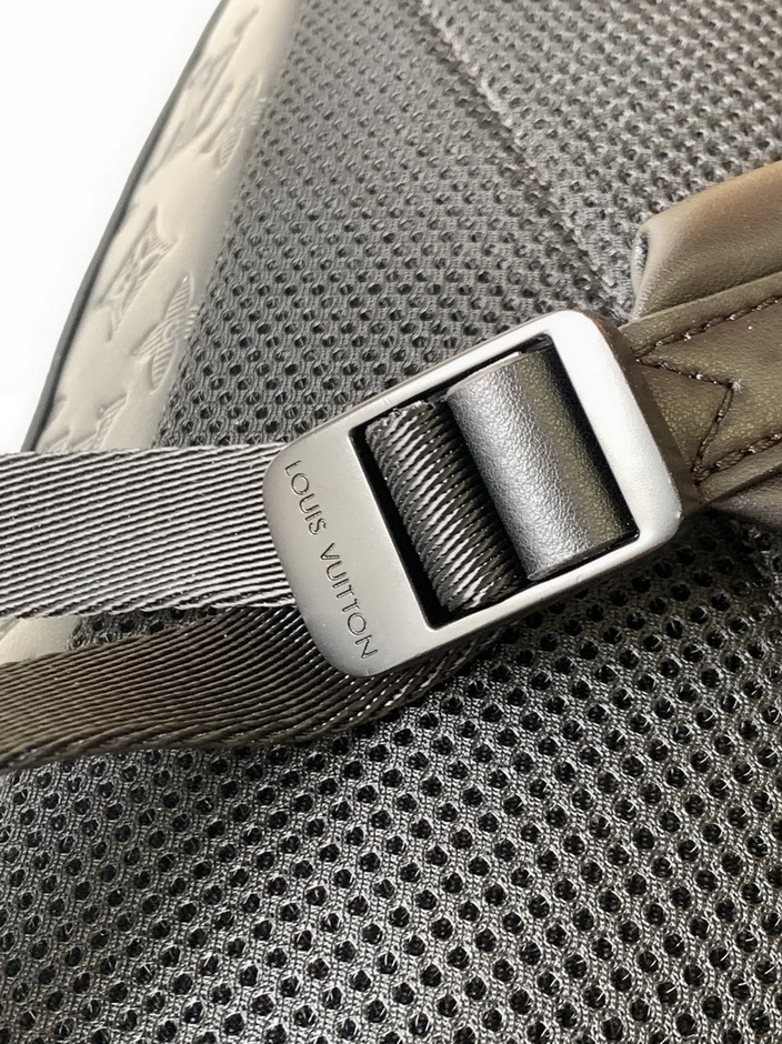 LV Backpack(AAA)-171