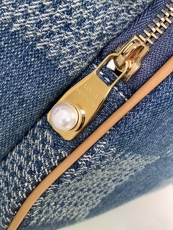 LV Backpack(AAA)-188