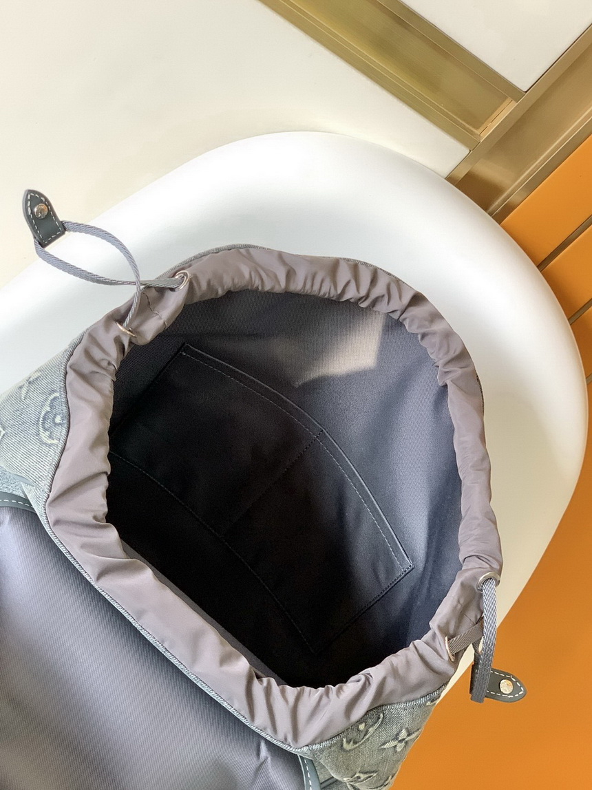 LV Backpack(AAA)-198