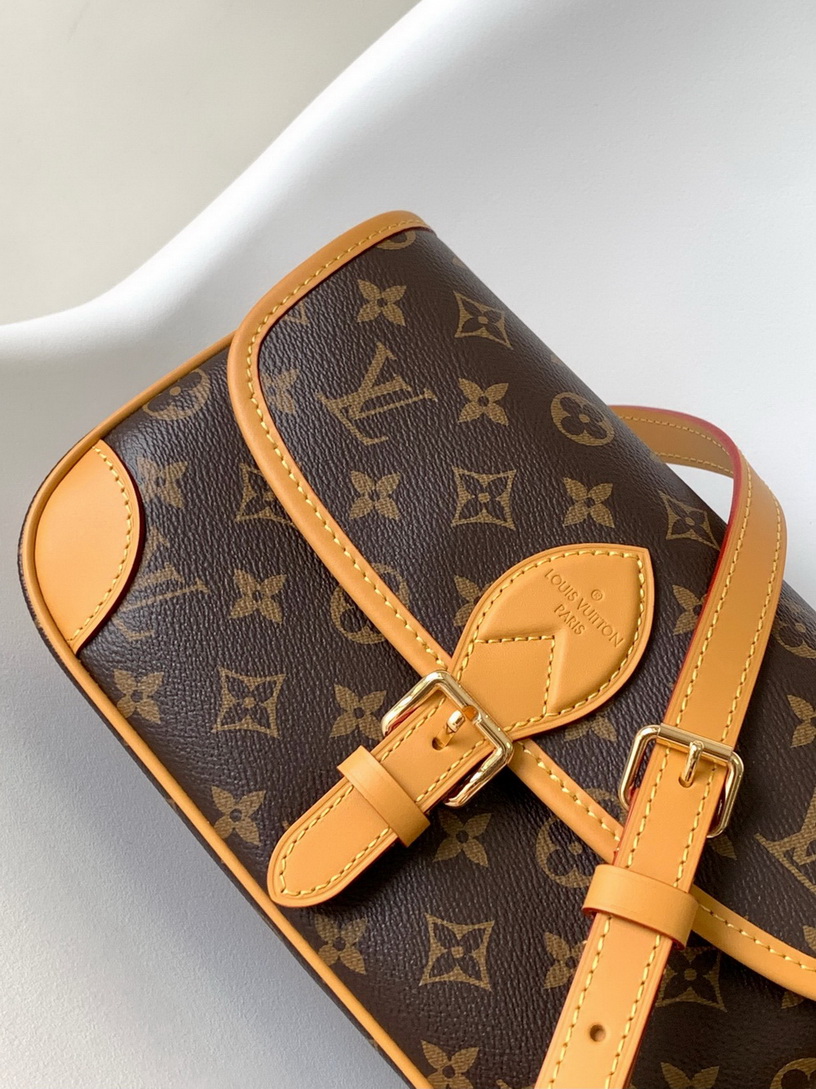 LV Bag-NFC(AAA)-060