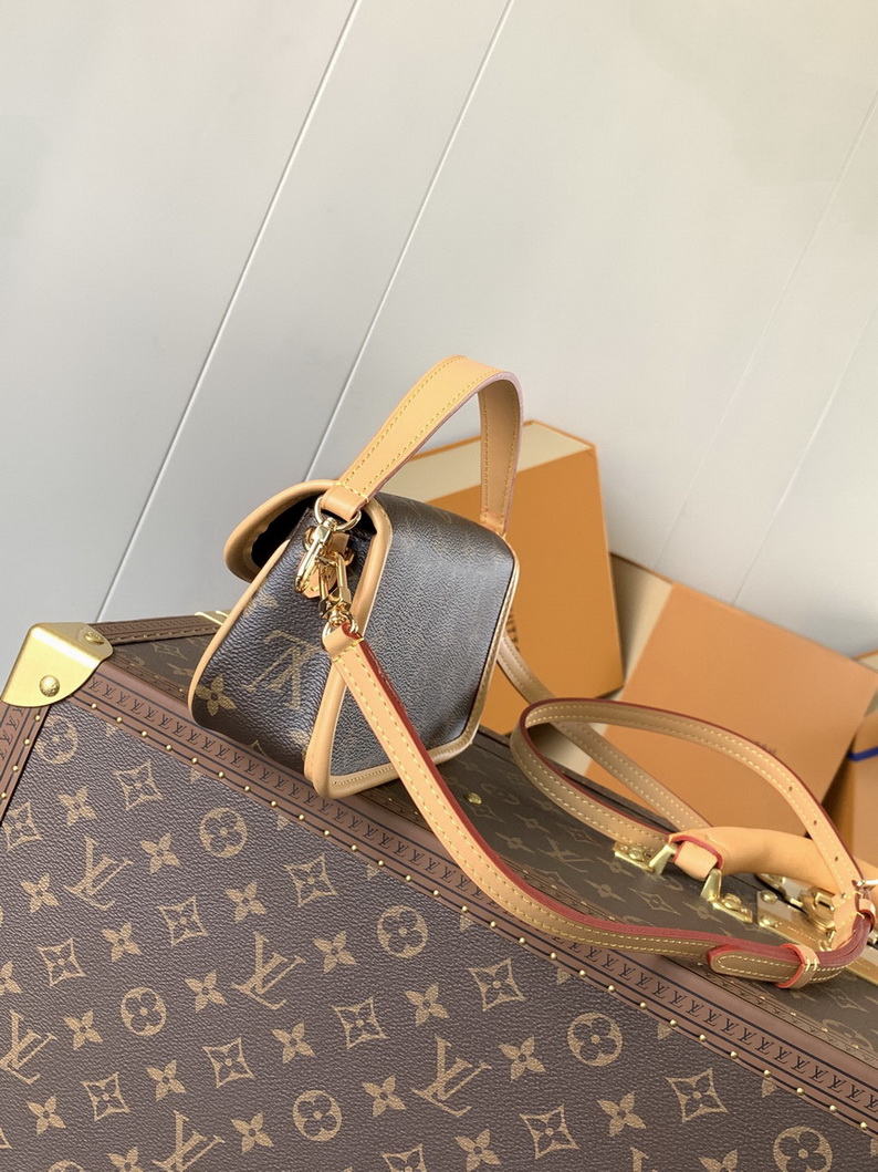 LV Bag-NFC(AAA)-071