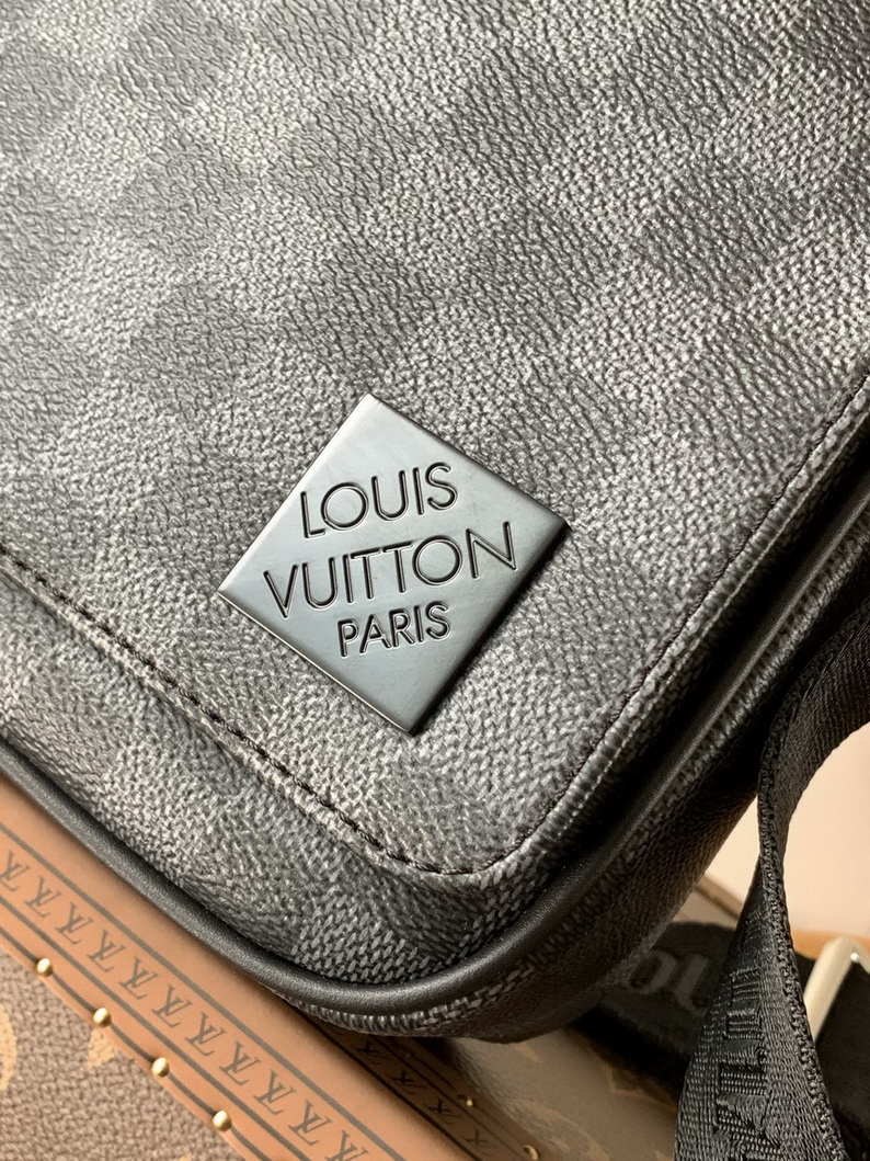 LV Bag-NFC(AAA)-111