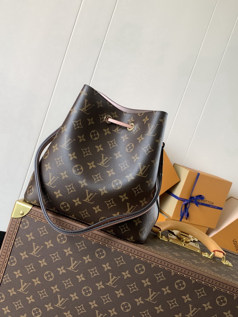 LV Bag-NFC(AAA)-131