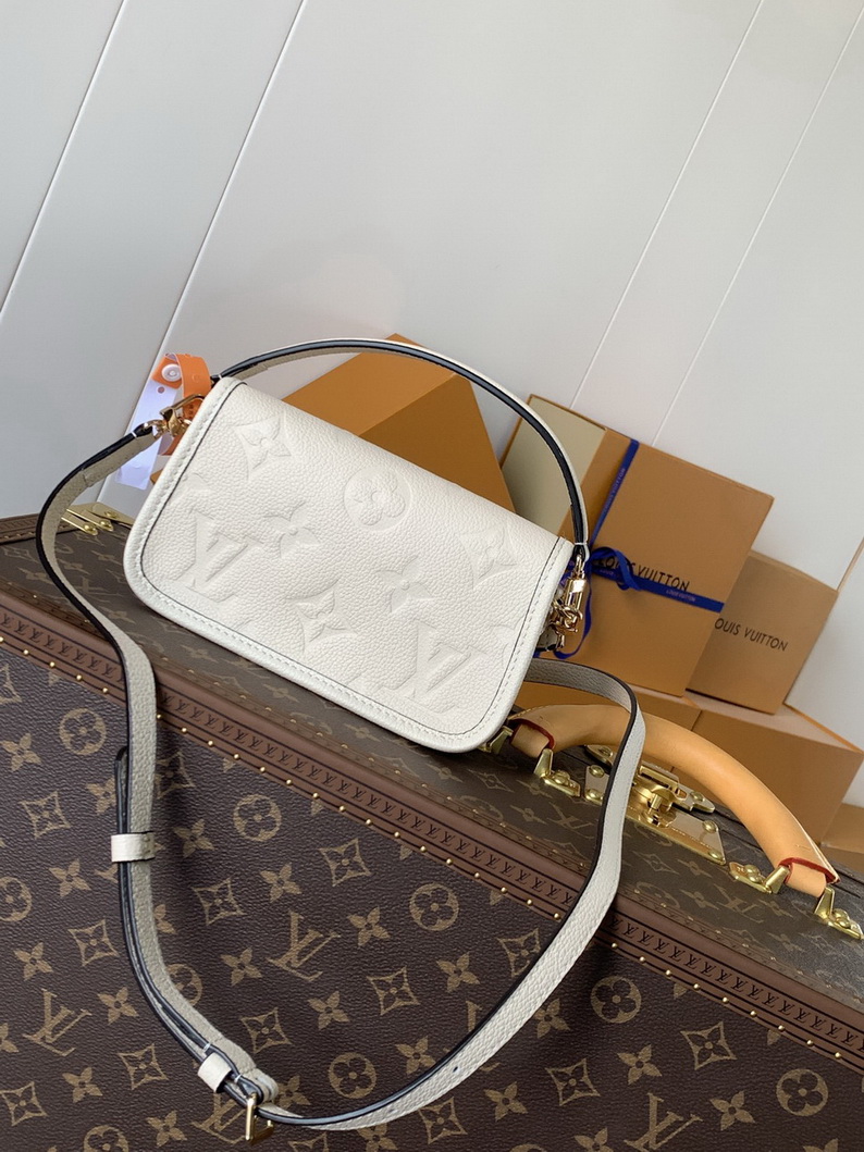 LV Bag-NFC(AAA)-328