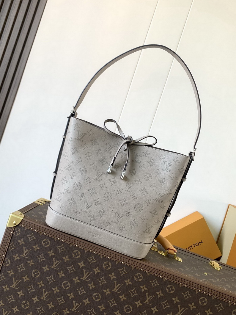 LV Bag-NFC(AAA)-538