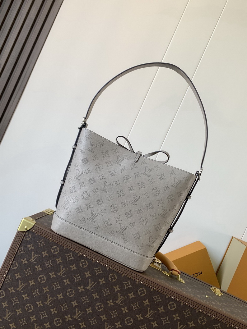 LV Bag-NFC(AAA)-538