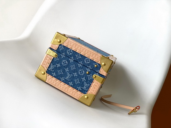 LV Bag-NFC(AAA)-562