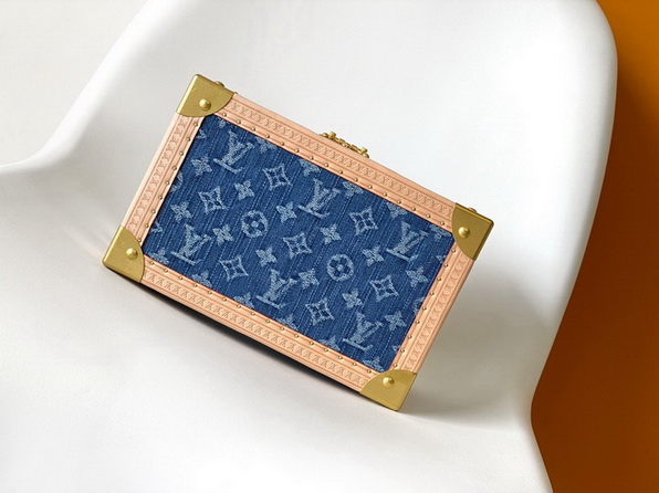 LV Bag-NFC(AAA)-562