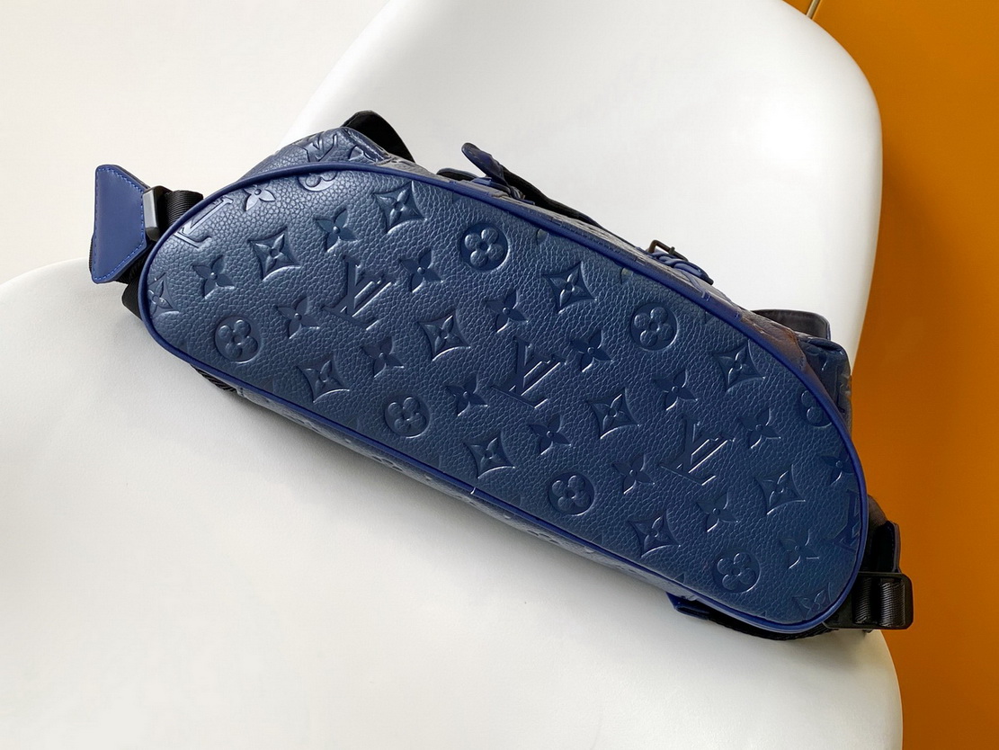 LV Bag-NFC(AAA)-611