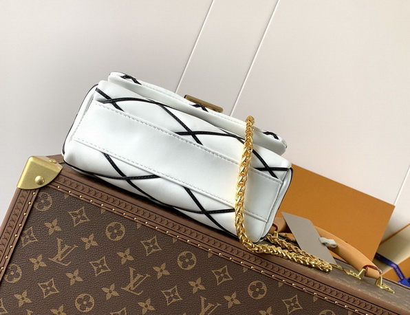 LV Bag-NFC(AAA)-644