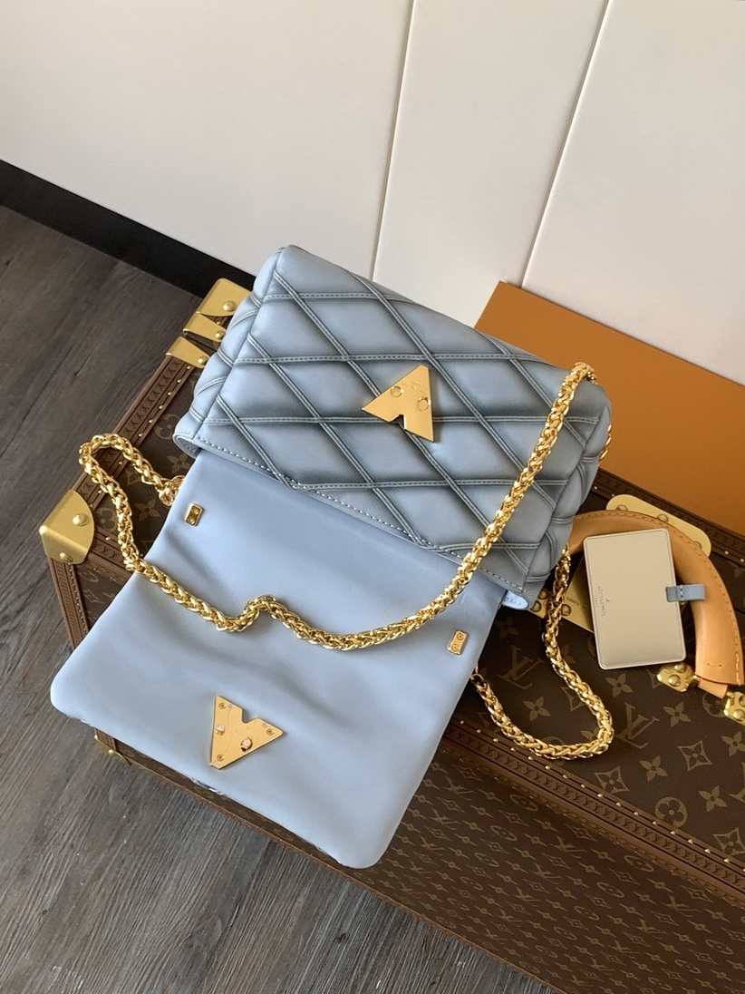 LV Bag-NFC(AAA)-670
