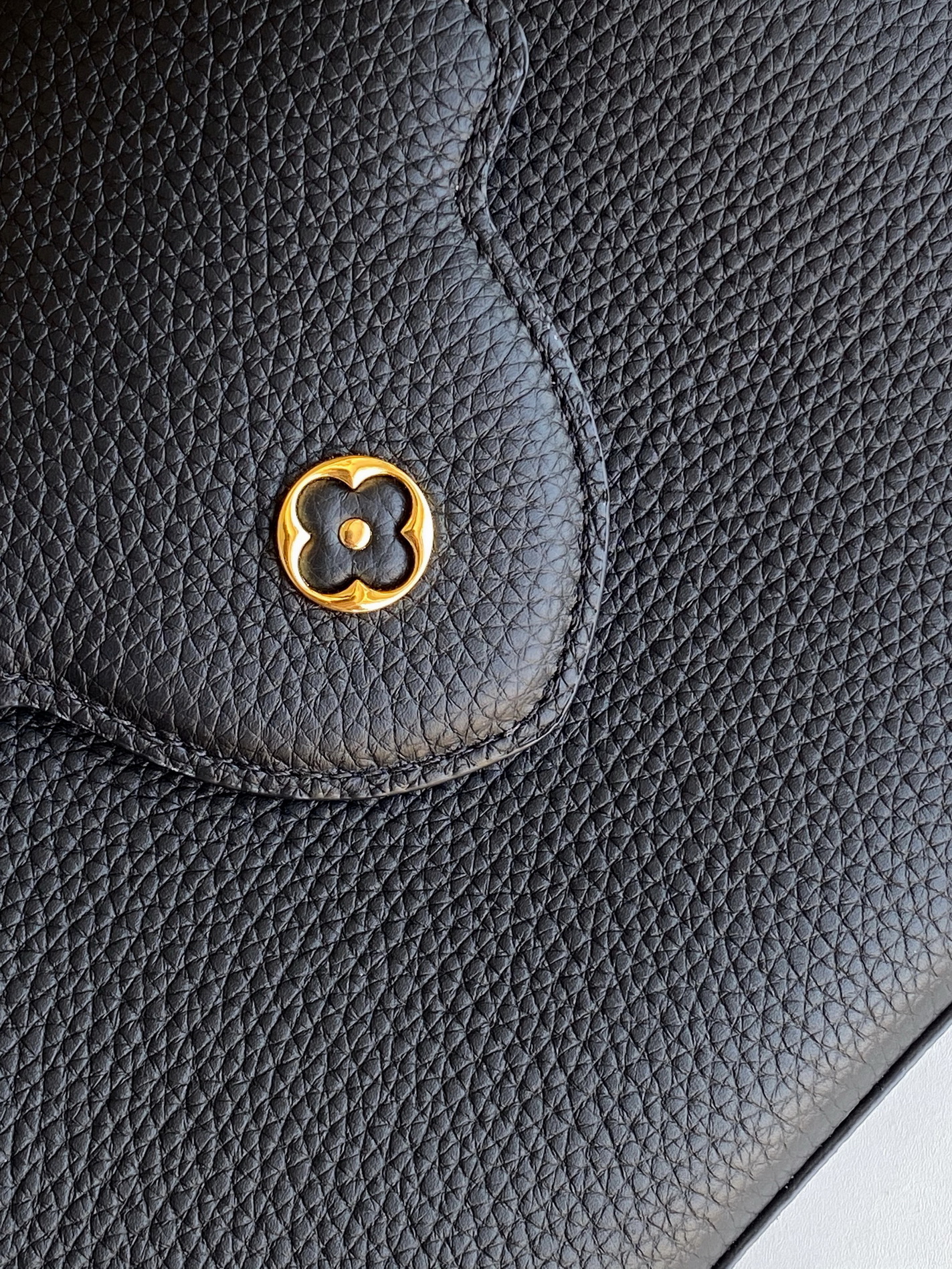 LV Bag-NFC(AAA)-695
