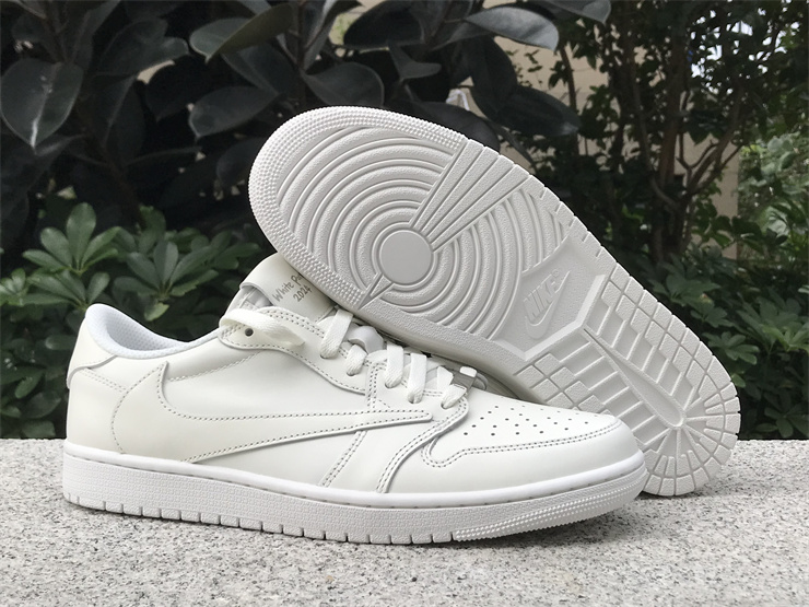 Travis Scott x Air Jordan 1 Low OG