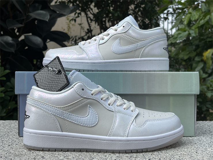 Air Jordan 1 Low WMNS CNY