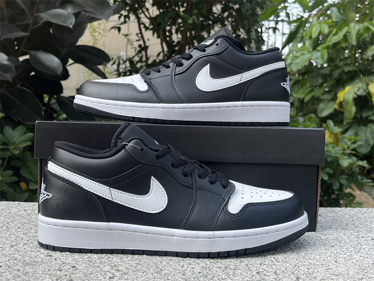 Air Jordan 1 Low-301