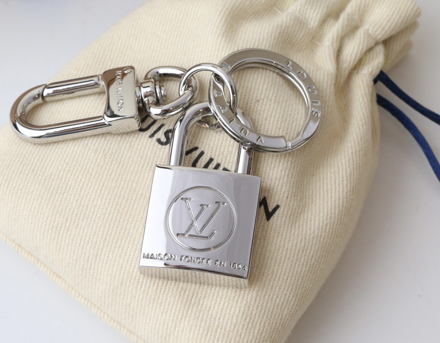 LV Key Ring-011