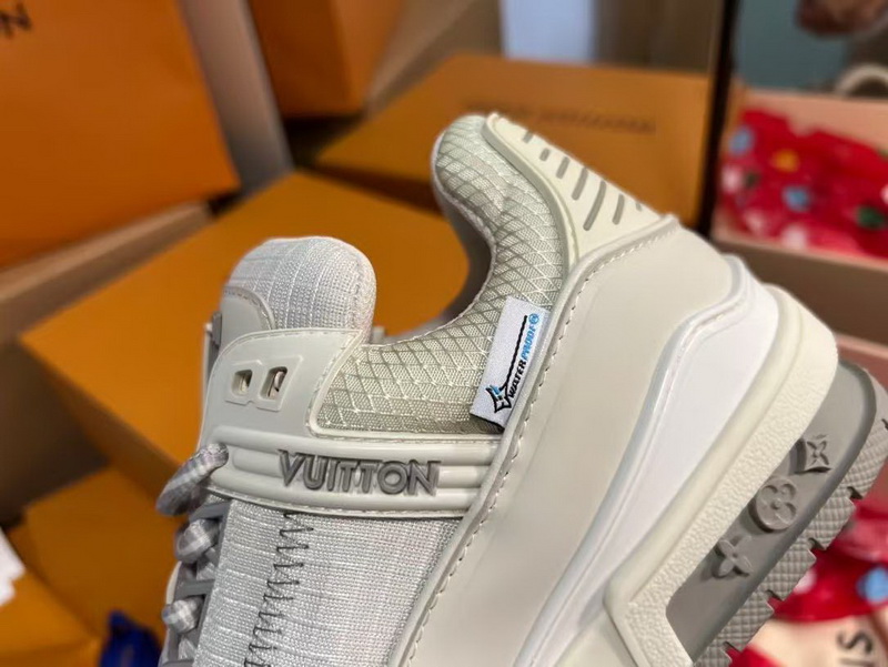 LV Shoes(AAA)-1111