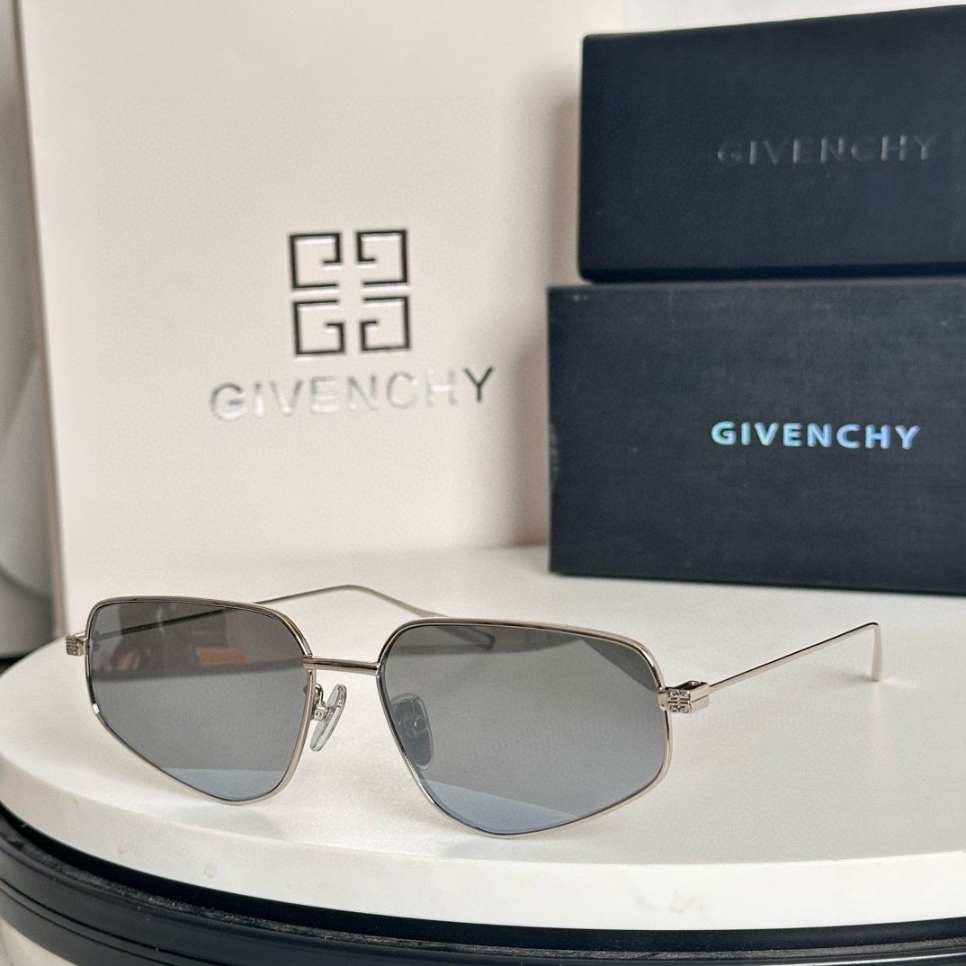 GIVENCHY Sunglasses(AAAA)-302