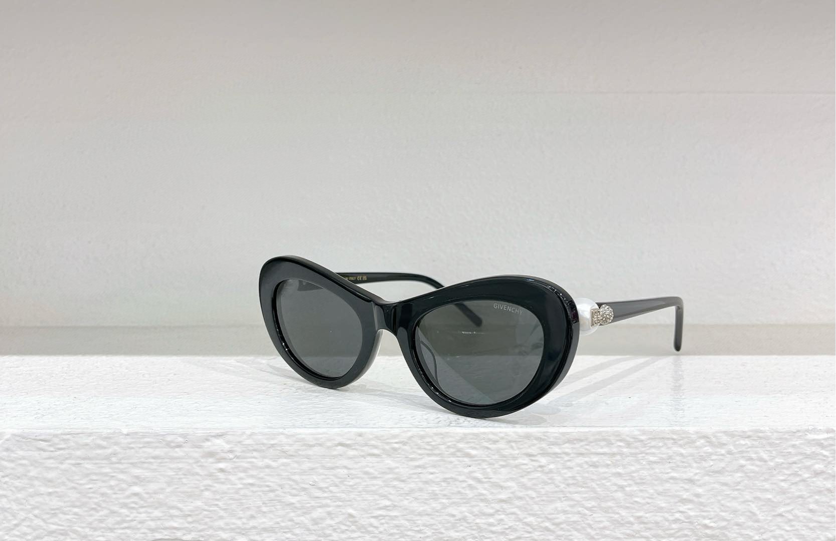 GIVENCHY Sunglasses(AAAA)-278