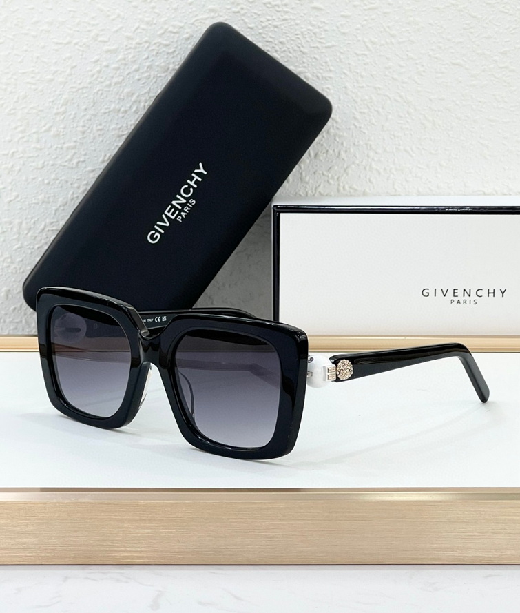 GIVENCHY Sunglasses(AAAA)-269