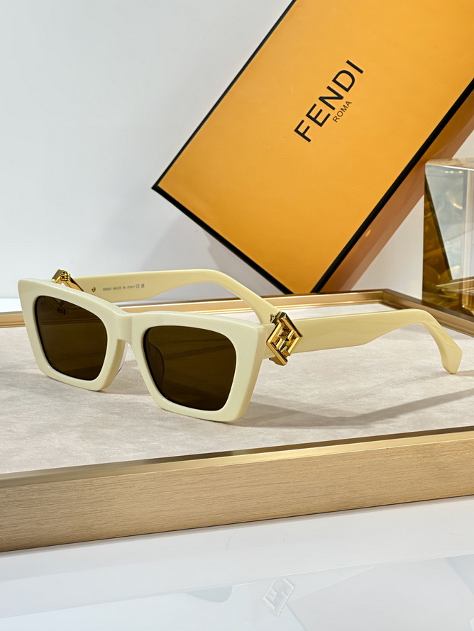 FENFDI Sunglasses(AAAA)-090