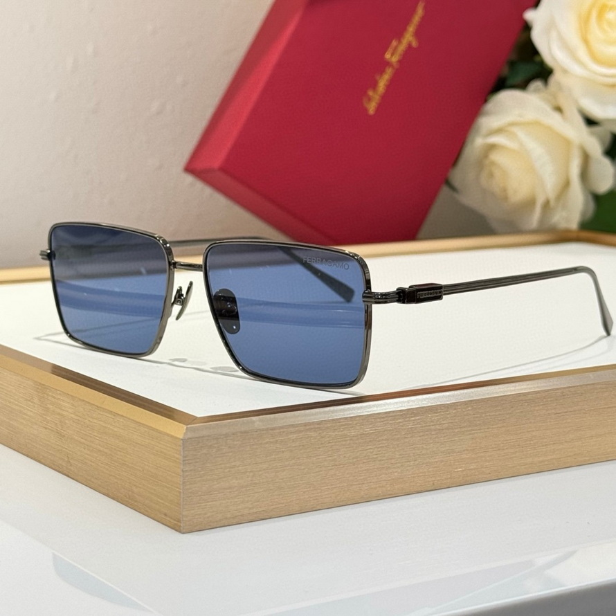 FERRAGAMO Sunglasses(AAAA)-311