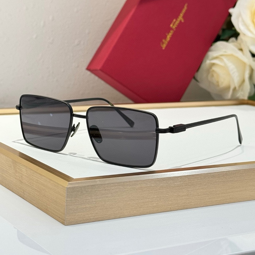 FERRAGAMO Sunglasses(AAAA)-308