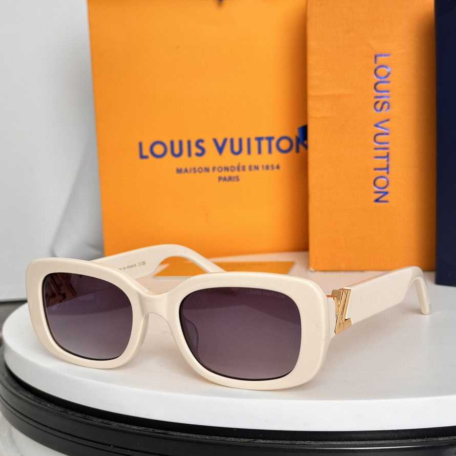 LV Sunglasses(AAAA)-3447